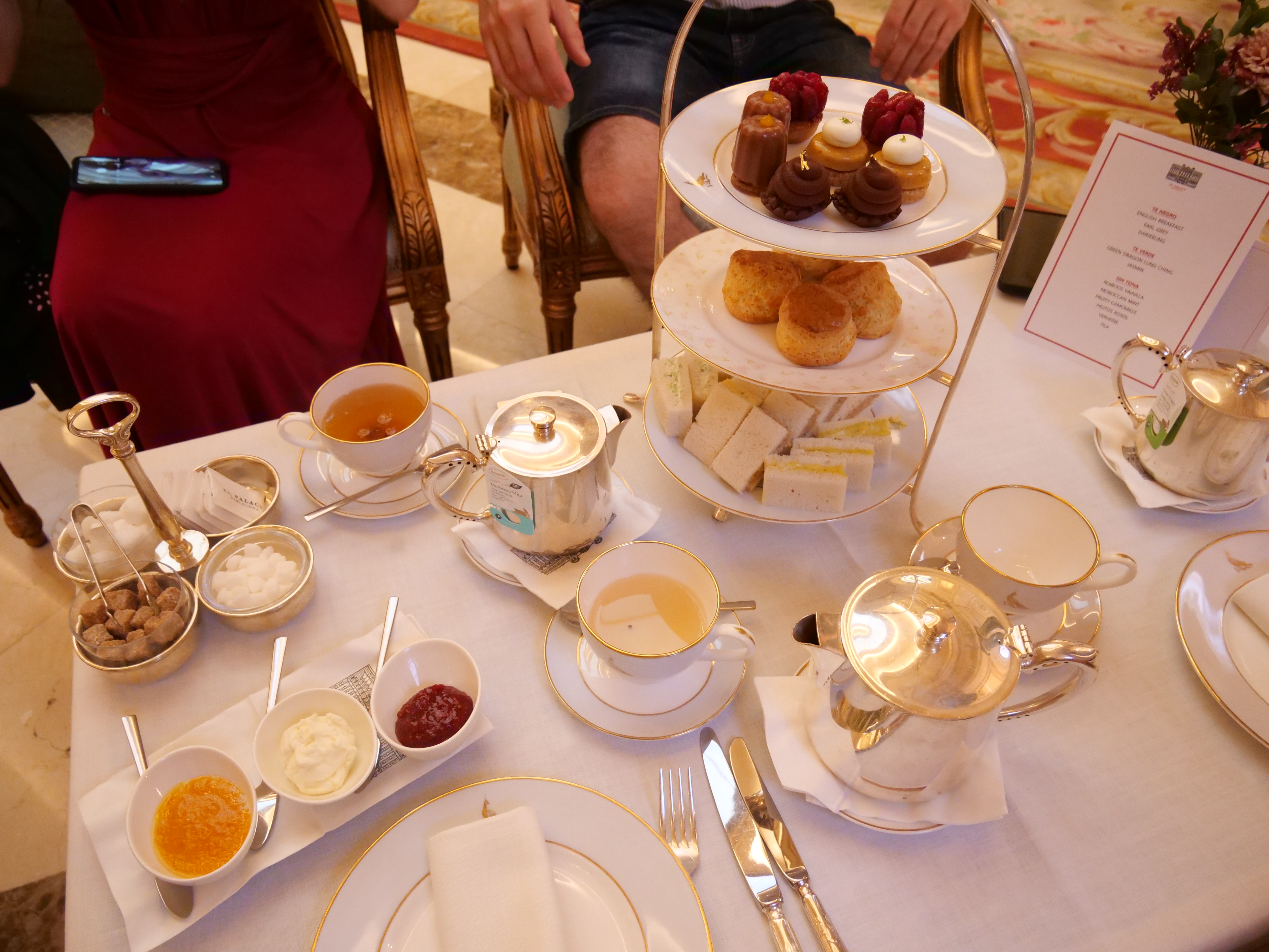 Royal Court Royal Tea Review: An Expensive Disappointment