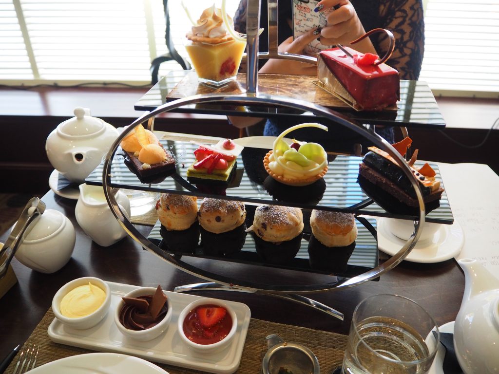 Chocoholic Afternoon Tea at The Hilton Park Lane, London Review