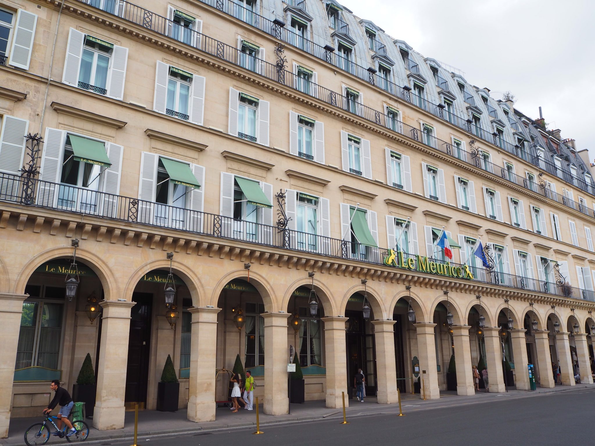 Le Meurice 228 Rue De Rivoli 75001 Paris France Tea Time au Dali de l'Hôtel Le Meurice Paris – Avis 2017